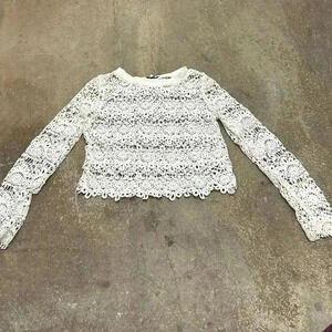 Lucy &  co crocet top